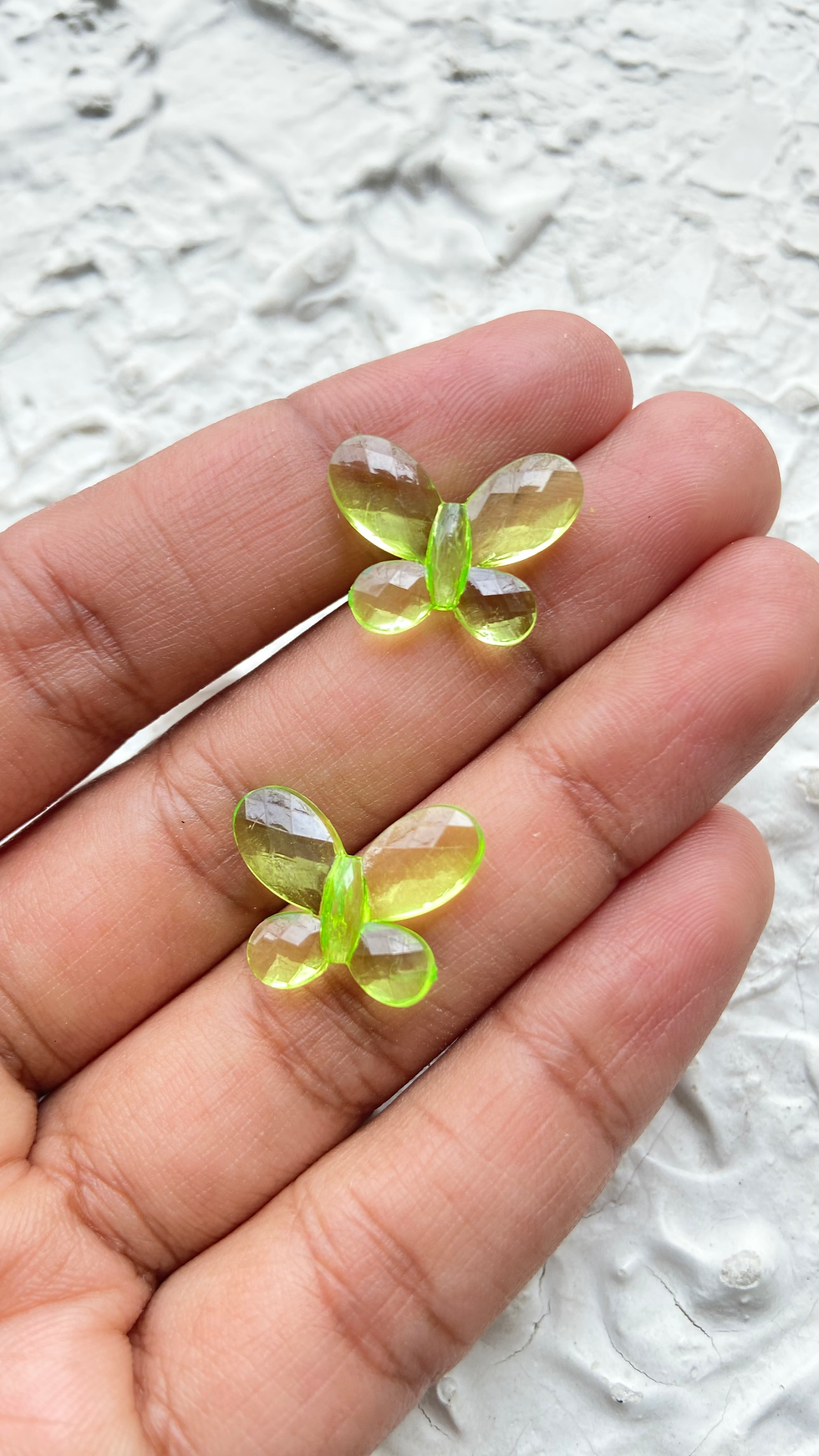 Thumbnail: Faceted acrylic butterfly bead