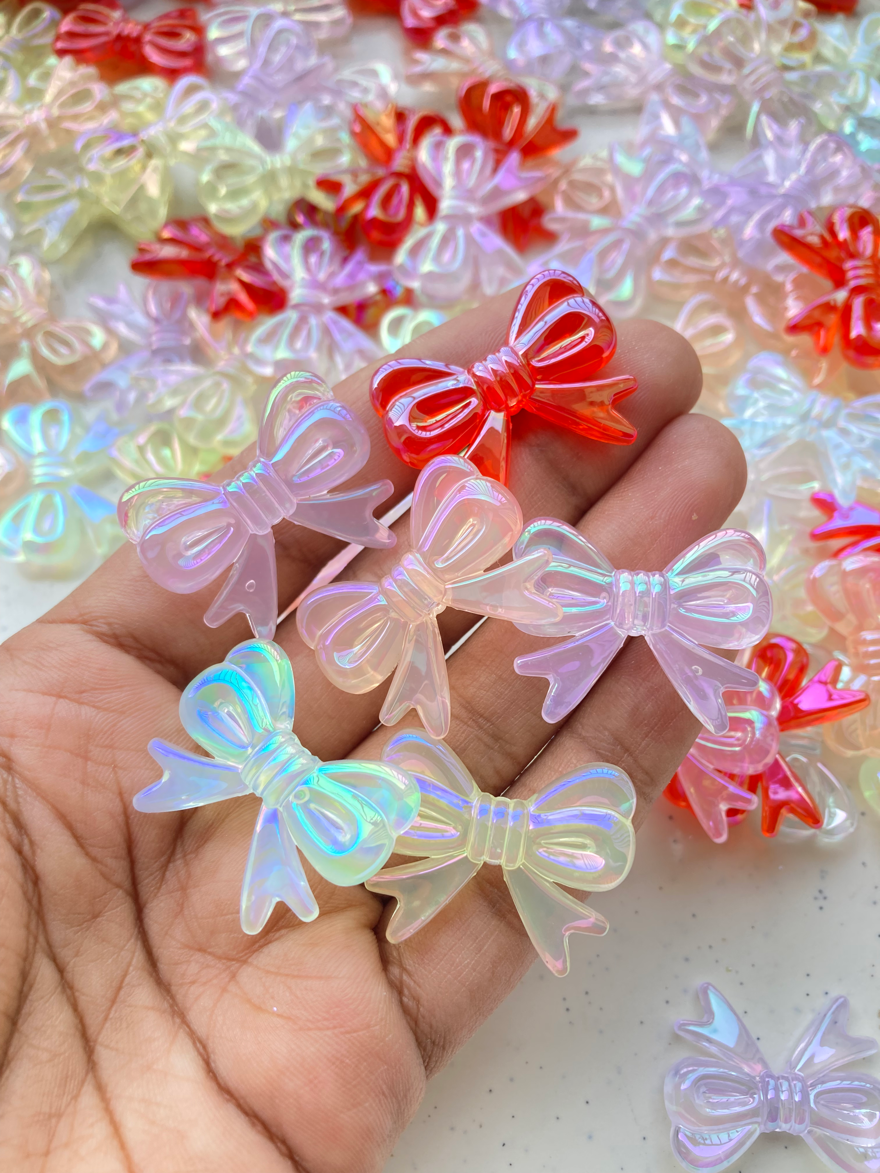 Holographic jelly bow bead