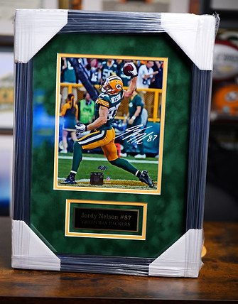 Jordy Pic Frame Vert.JPG