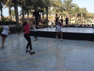 #Nos Dolls à Dubaï