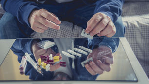 Percentages of problem drug use and their implications for policy making: A review of the literature