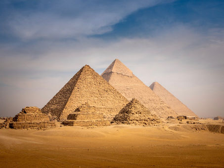 ピラミッドの都市伝説