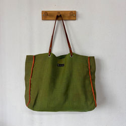 cartera verde tira cuero