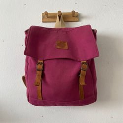 Mochila rosa buen salvaje