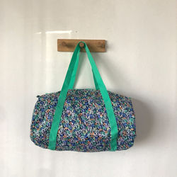 Bolso florcitas chico tiras verdes