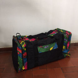 Bolso vintage negro estampa colores