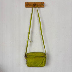 cartera pull and bear