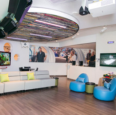 ZUCKER FAMILY SUITE: MASONIC CHILDREN'S HOSPITAL