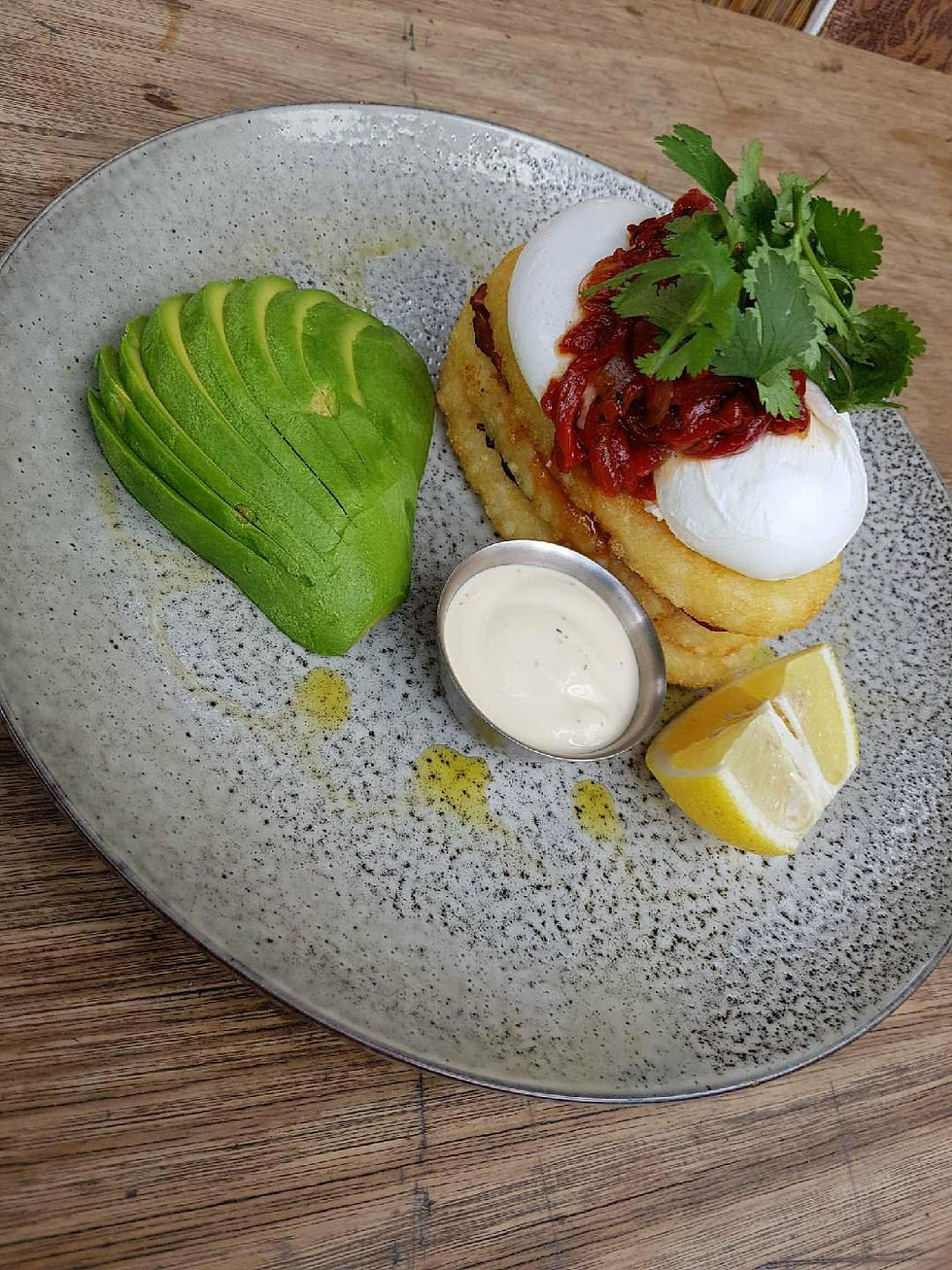 32202833_1662471500536186_6752434139800010752_n