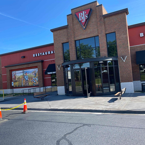 BJ's Front Entrance and Sidewalks.jpeg