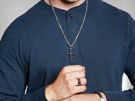 Cross Necklace: The Ideal Christmas and Holiday Gift