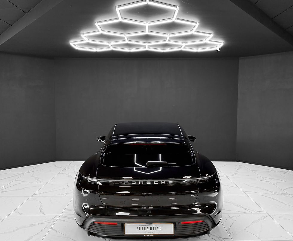 Miniature : Porsche Taycan Sport Turismo