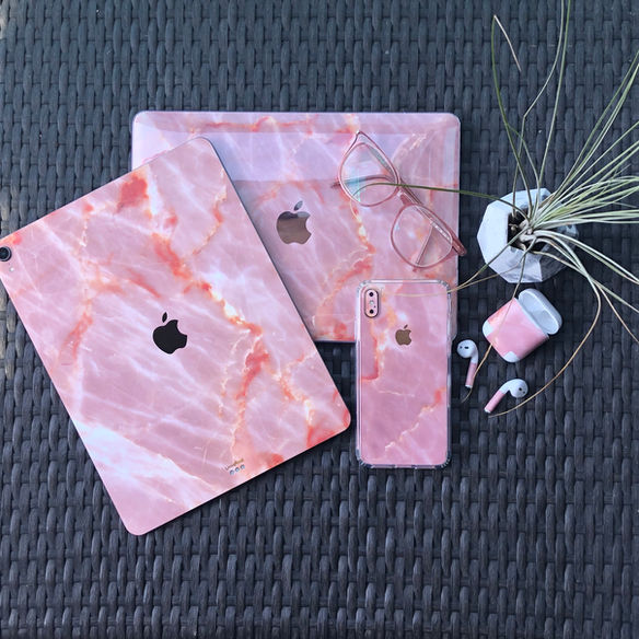 Outstanding skins for all your devices