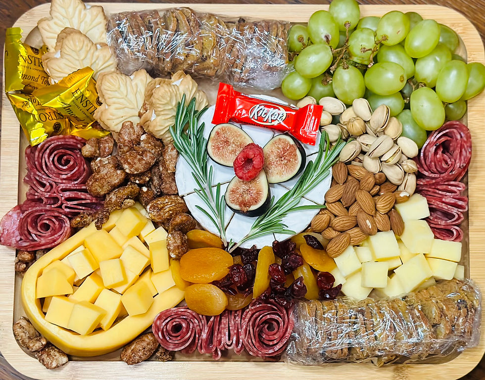 Thumbnail: Charcuterie Bamboo board w/Lid To Go (15.2L x 11.4W)