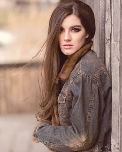 Paty Cholewczynski Wardrobe Stylist