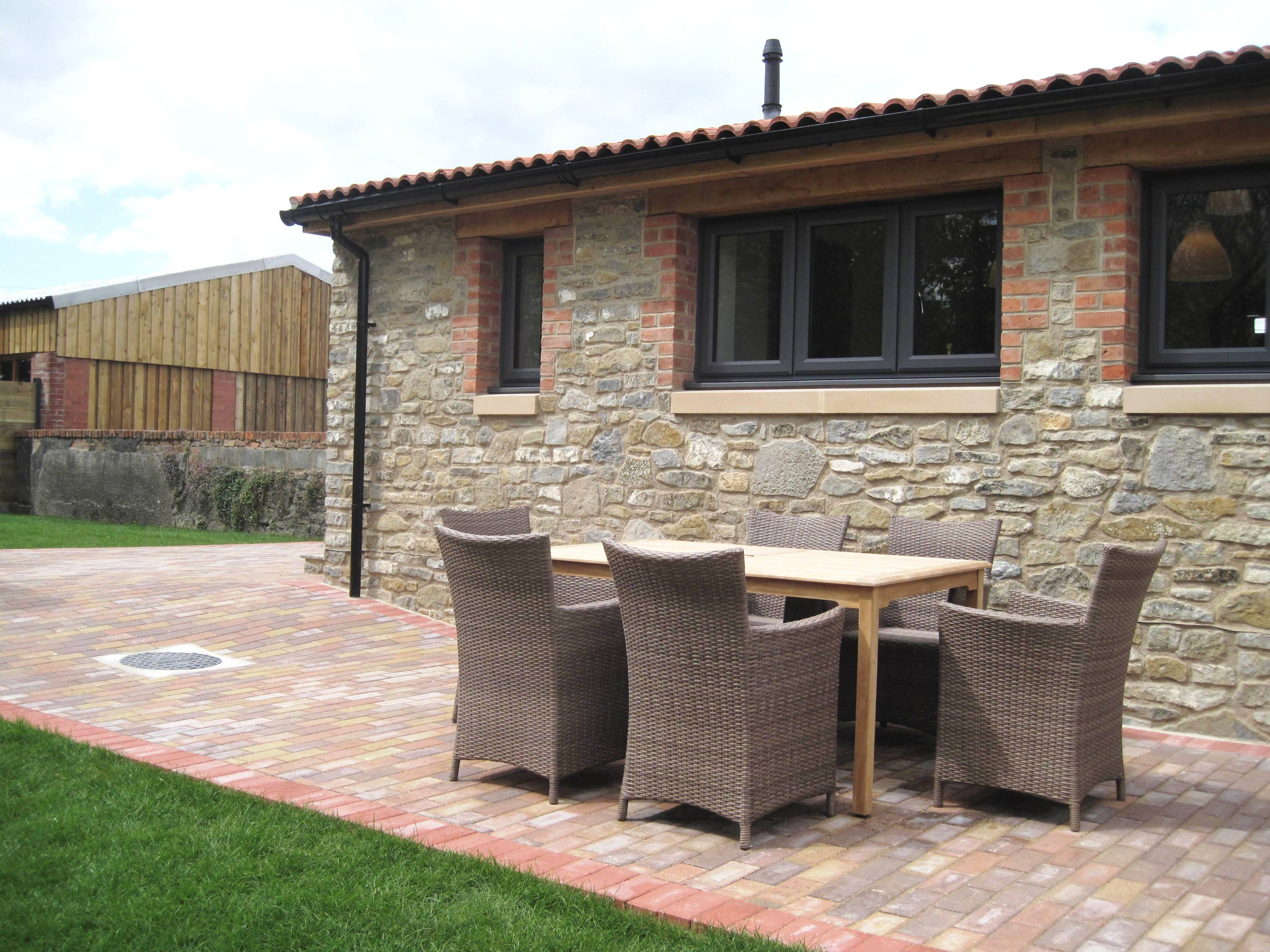 Stone barn terrace 2 IMG_1792