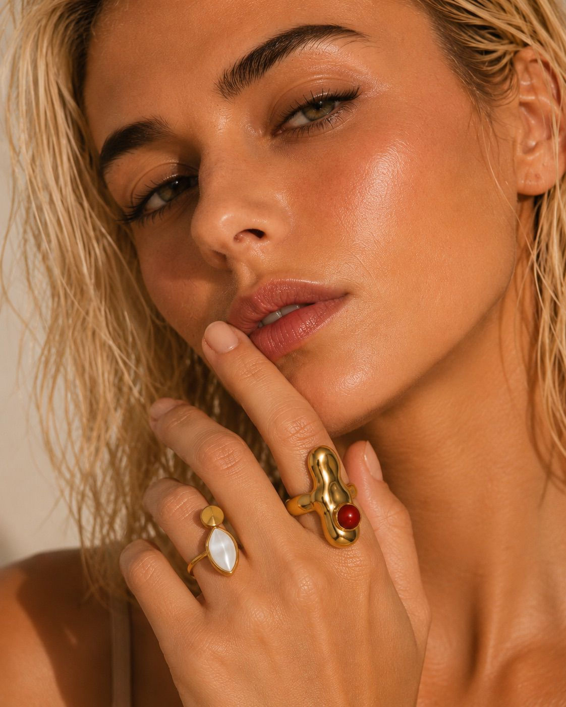 AMISÉ Éclat Perle – Eleganter Muschel & Achat Ring