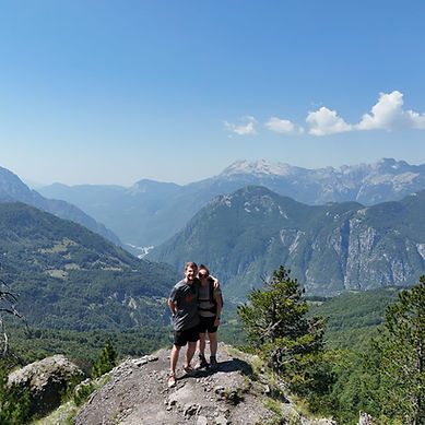 Picture of Luuk and Eline with mountain background in Theth National Park