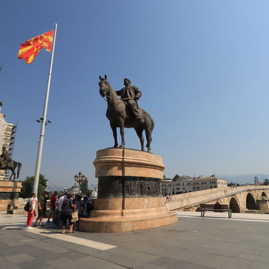 Picture of the grand statue in Skopje