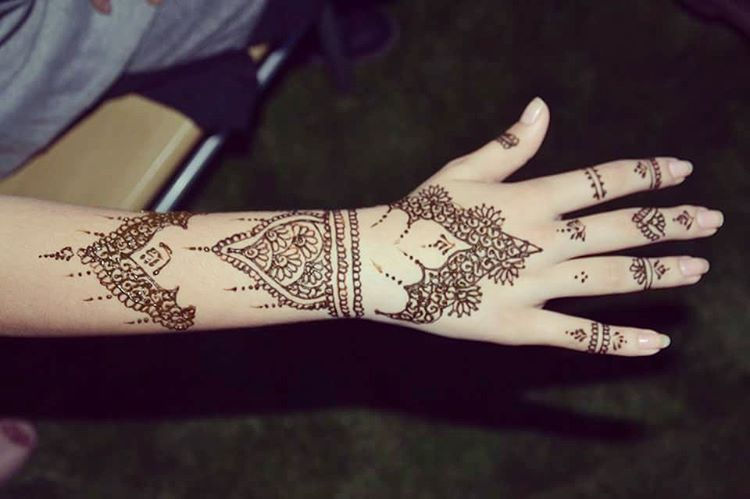 Henna vibes