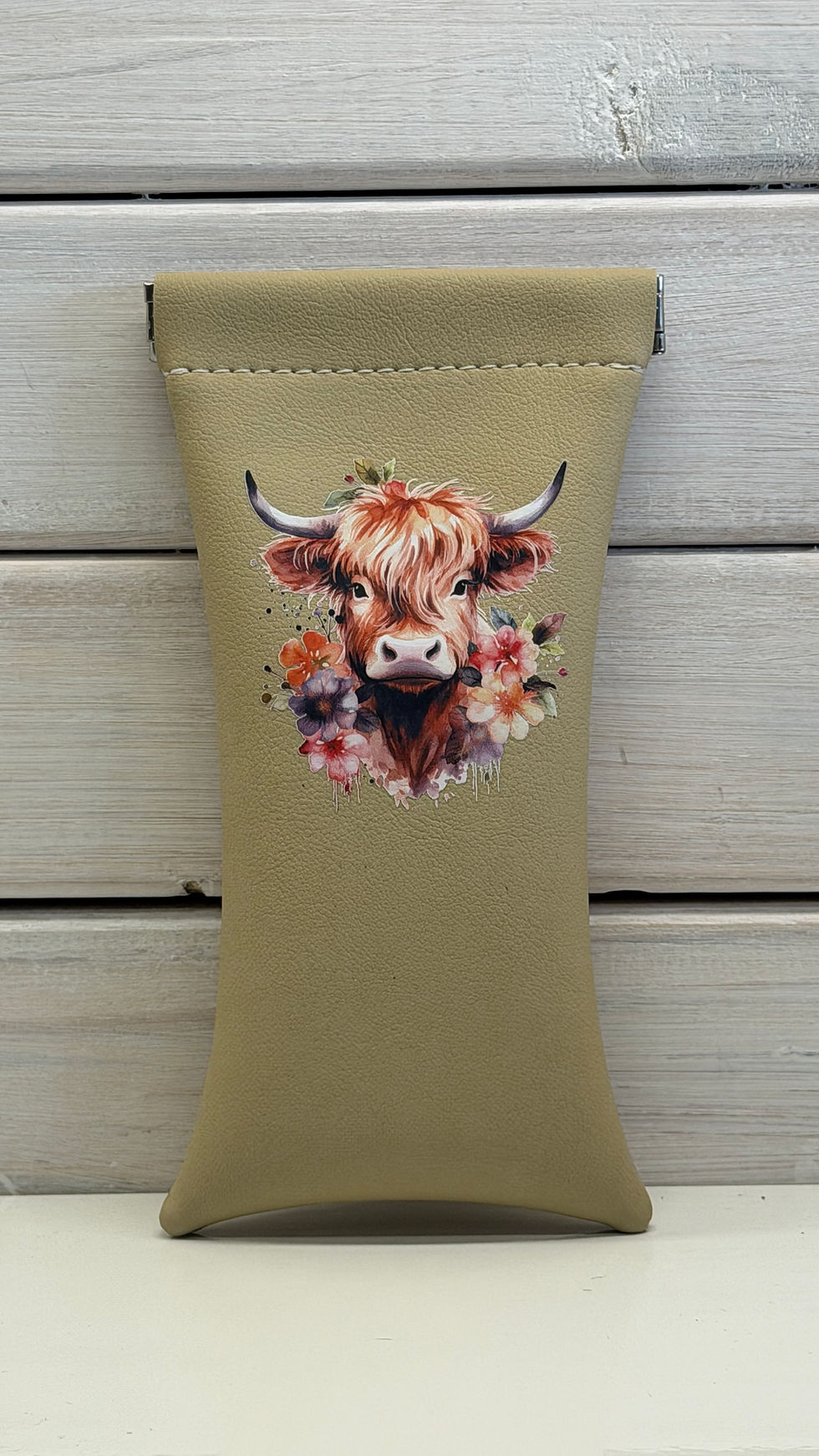 Thumbnail: Highland Cow Snappy Pouches