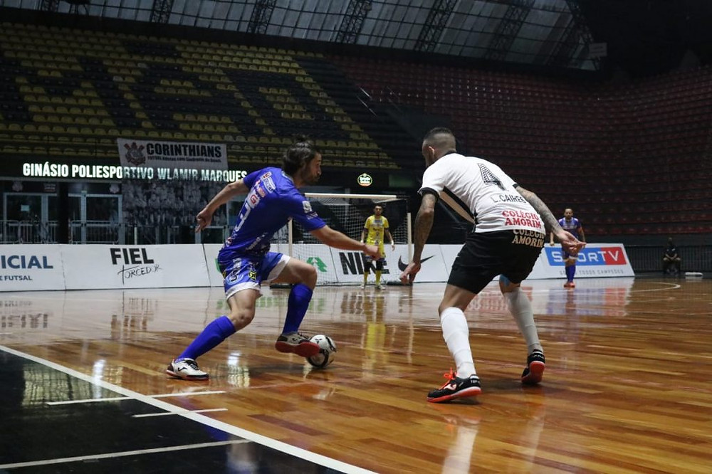 Crédito: Augusto Godoy - Equipes fizeram um bom jogo no Ginásio Poliesportivo Wlamir Marques.