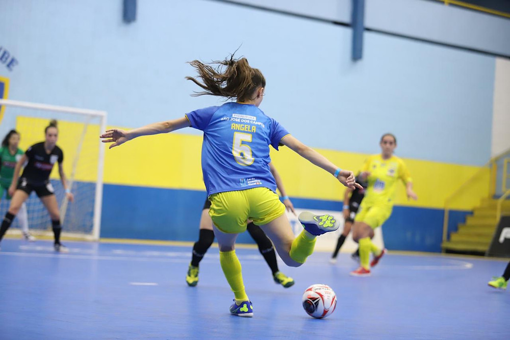 Crédito: Yuri Gomes - São José Futsal Feminino ariscou com goleiro, mas ficou no empate