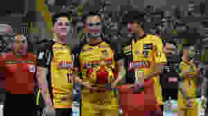 Crédito: Globoesporte - Falcão é o maior artilheiro da história da LNF