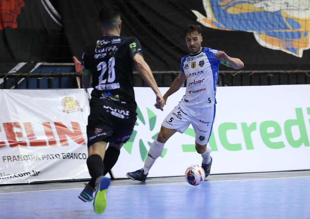 Crédito: Mauricio Moreira - Pato Futsal leva vantagem do empate para Dois Vizinhos