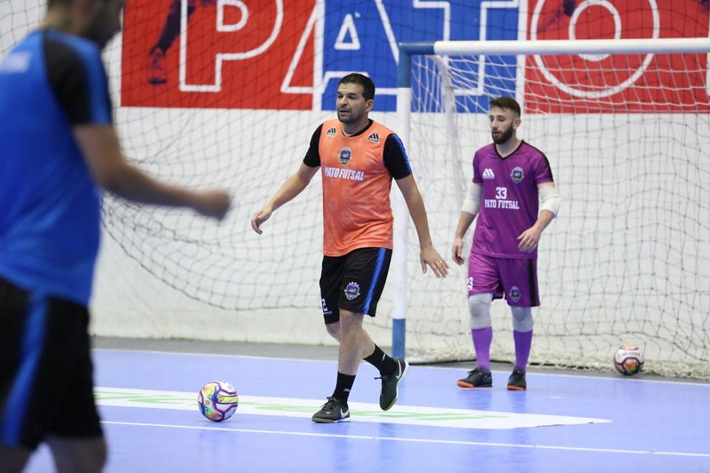 Crédito: Mauricio Moreira - Valença defende o Pato Futsal pela primeira vez na carreira