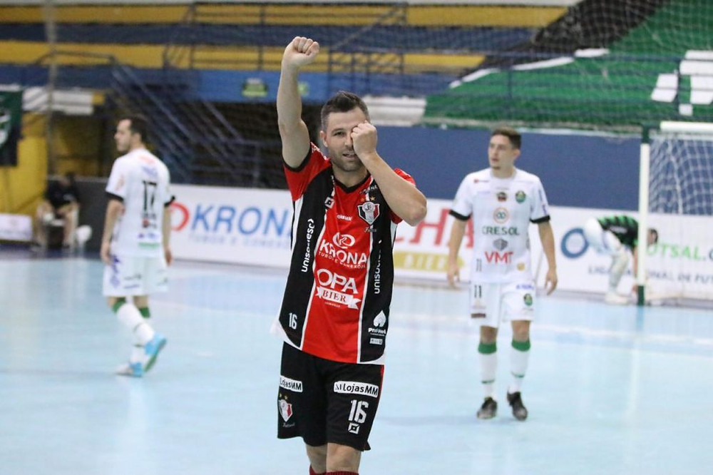 Crédito: Juliano Schmidt - Genaro marcou duas vezes na vitória do Joinville sobre o Marreco