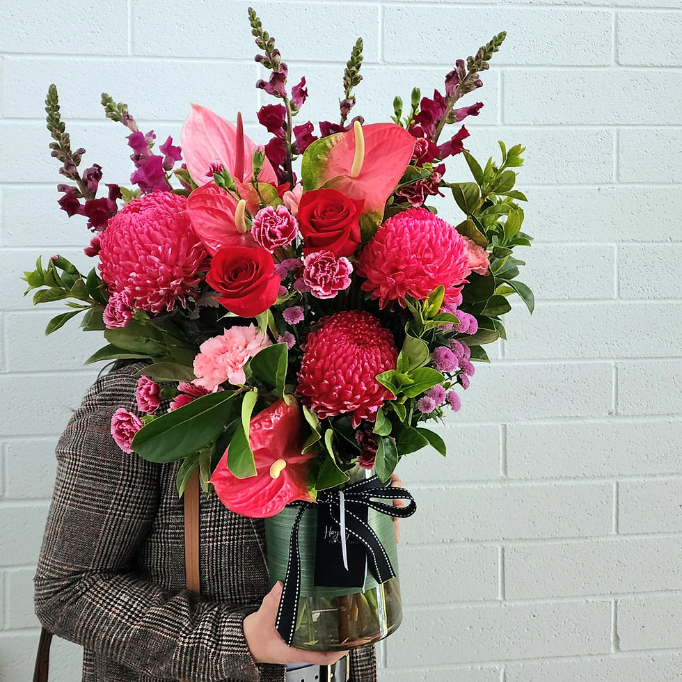Thumbnail: Valentine's Vibes Bouquet