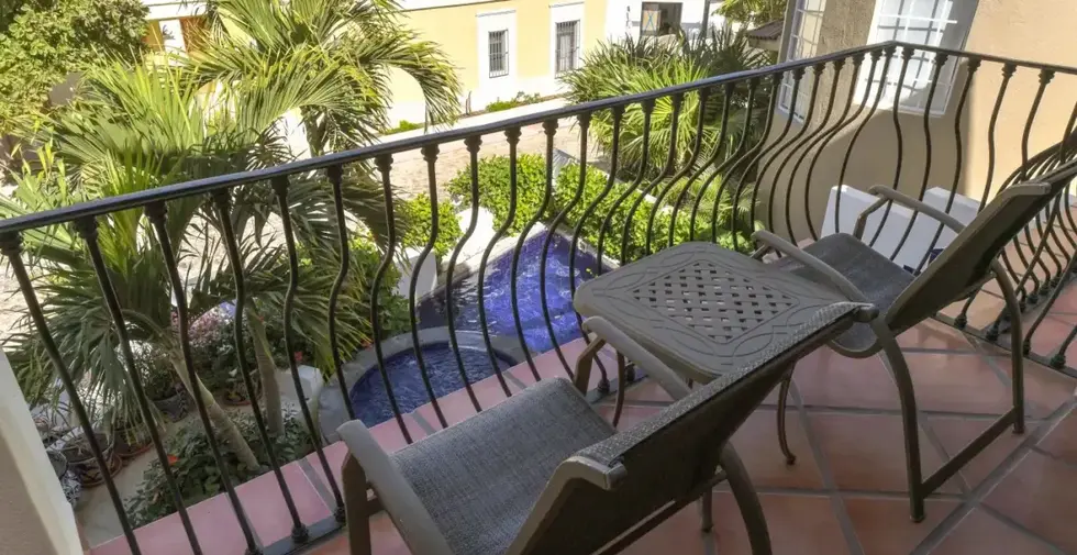 Tres Hermanos Villa in Pedregal