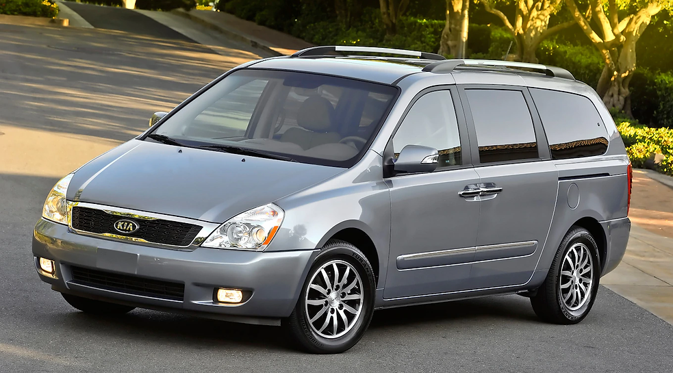 2012-kia-sedona-front-angle.webp
