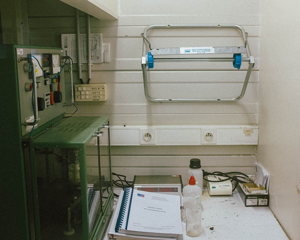 Laboratory equipment and files on a work surface