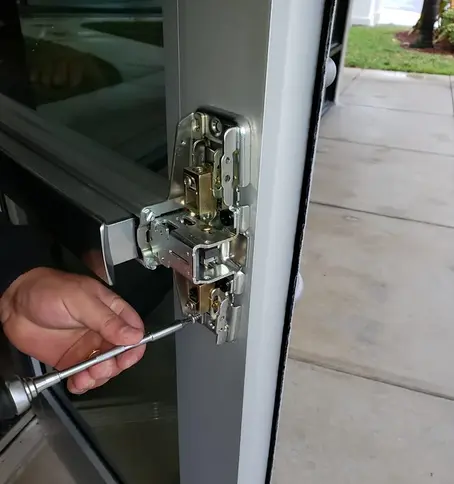 Why Do Realtors Need A Commercial Locksmith ?