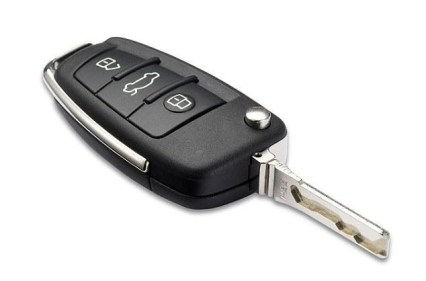 a remote car key