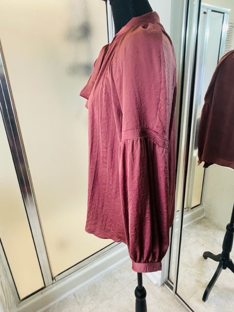 Thumbnail: Lucky Brand Silk Blouse Large