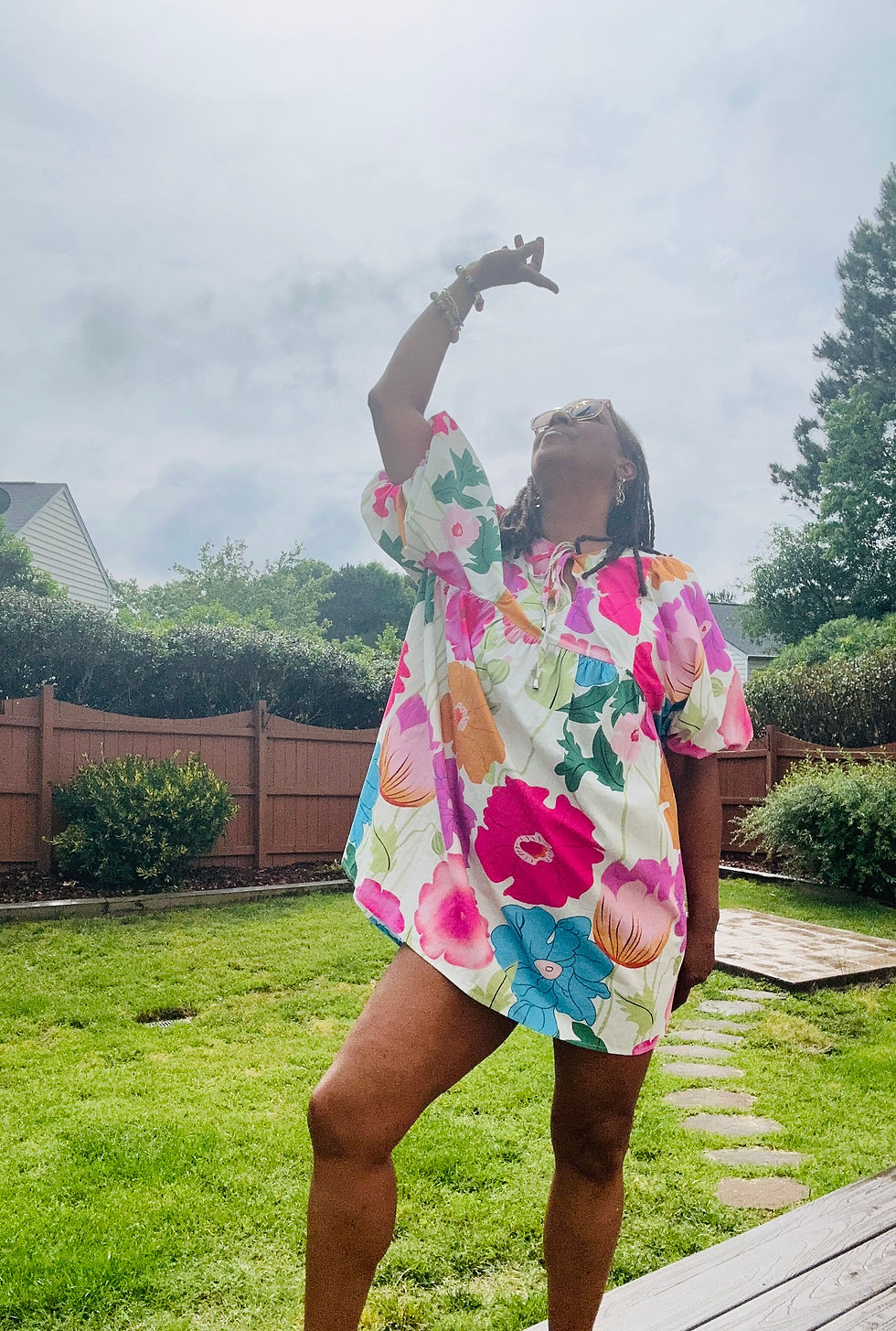 Thumbnail: Floral Print Short Dress - Size L