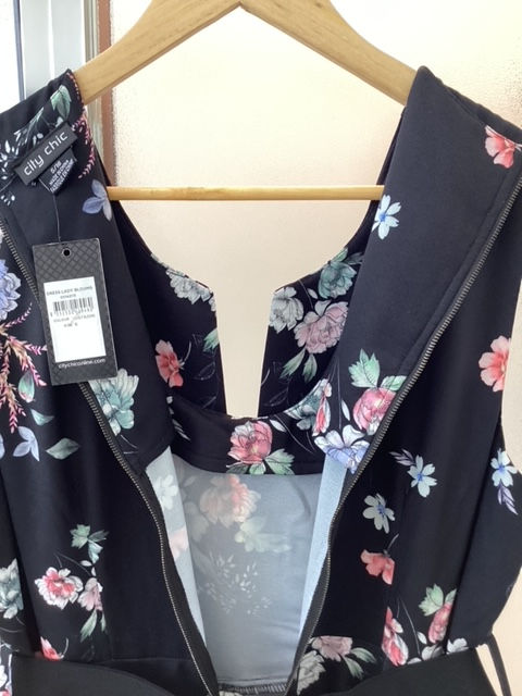 Thumbnail: Nwt City Chic Black Floral Dress - Size 16/XL