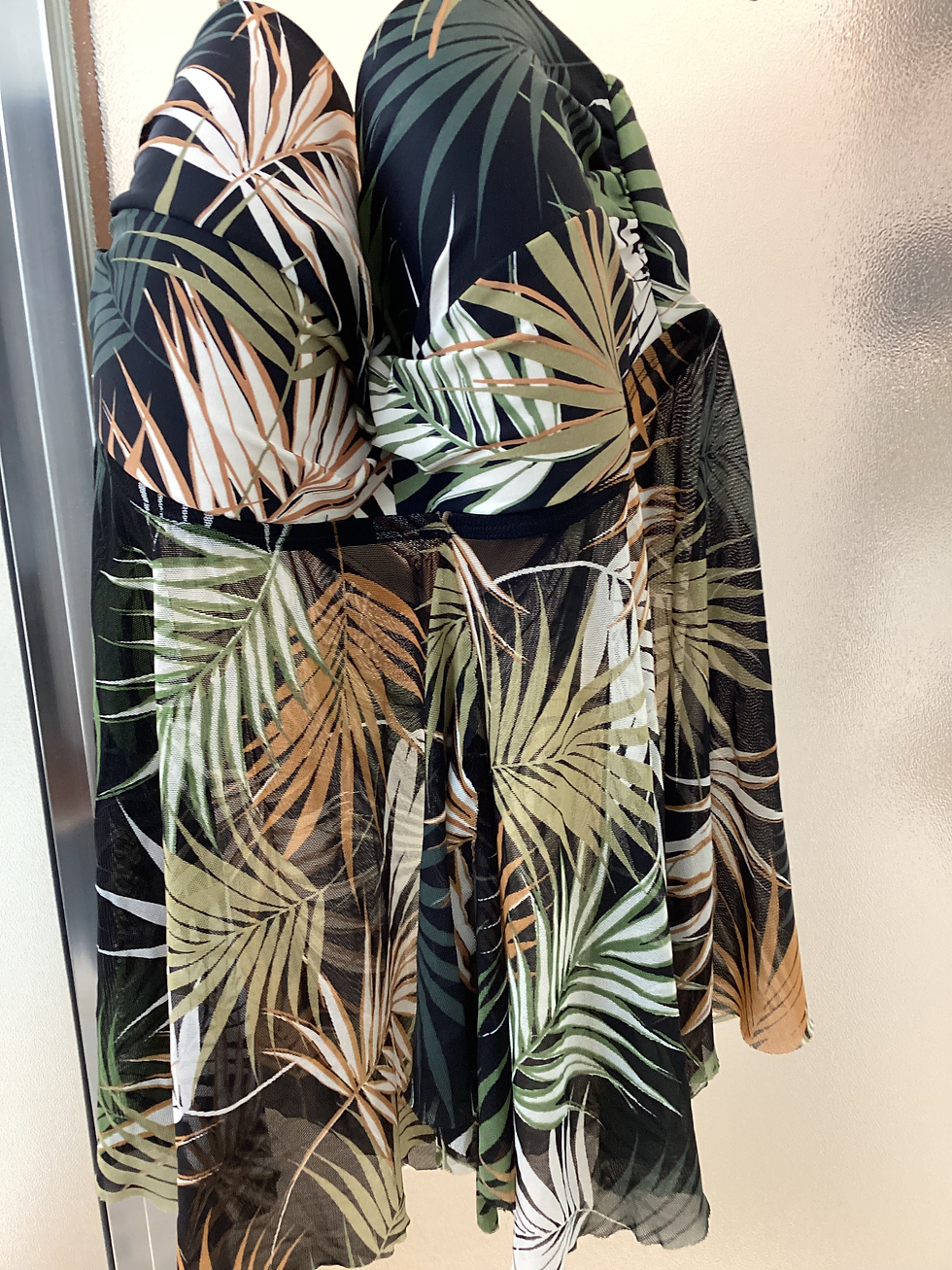 Thumbnail: Kona Sol Tankini Swim Top - Size XL