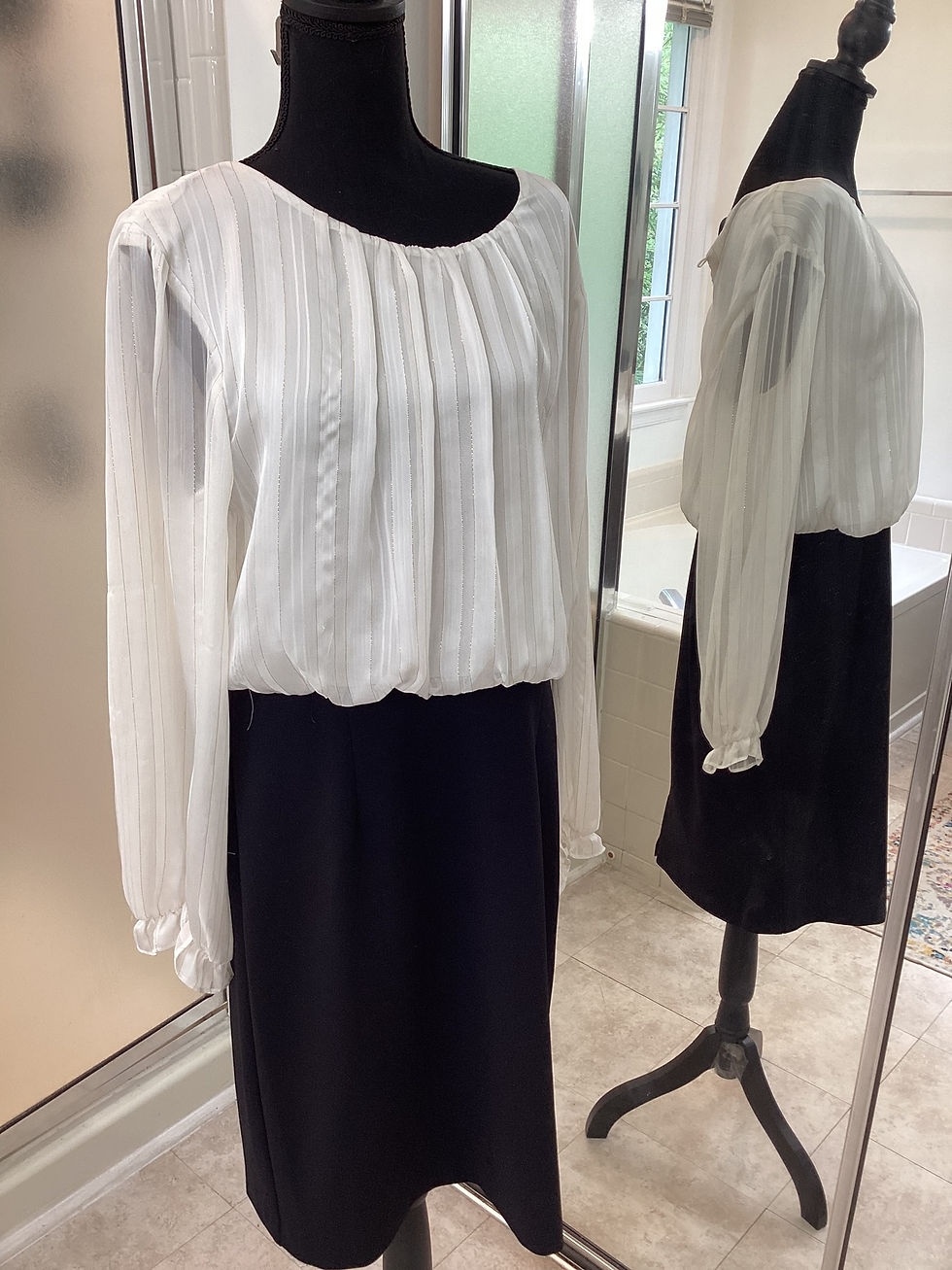 Thumbnail: Connected Apparel Ivory & Black Dress - Size 12