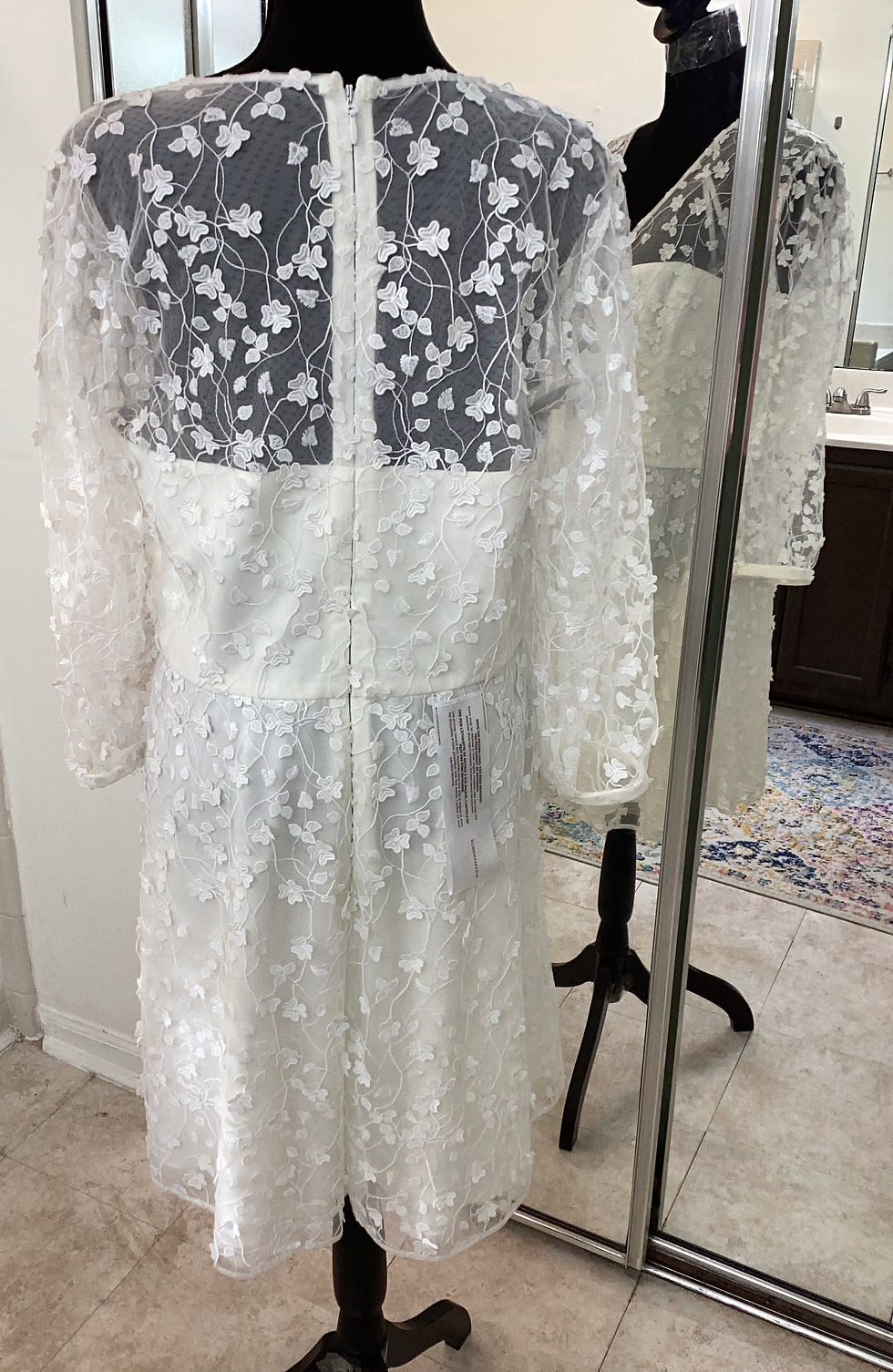 Thumbnail: Nwt BCBGMAXAZRIA Off White Lace Dress - Size 14