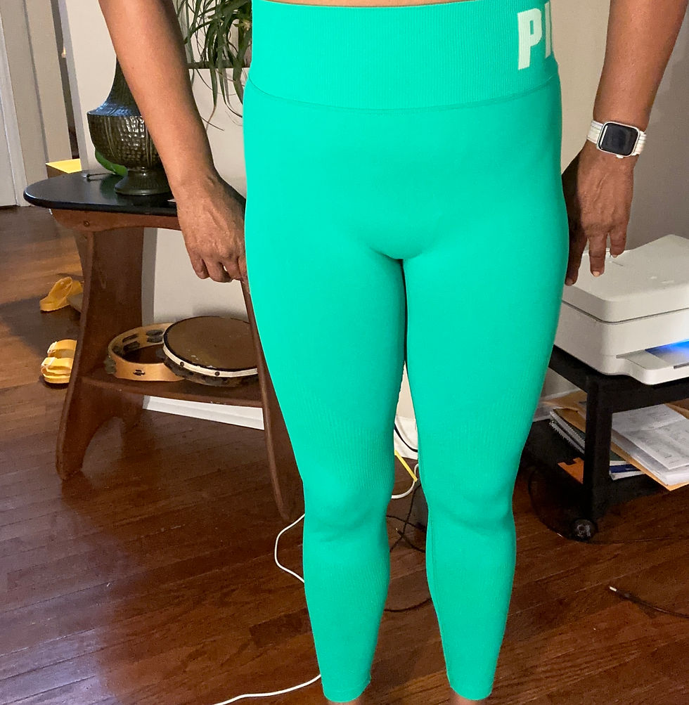 Thumbnail: Victoria Secret Green Legging - Size M