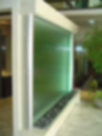 Cascada sobre cristal, fuentes decor