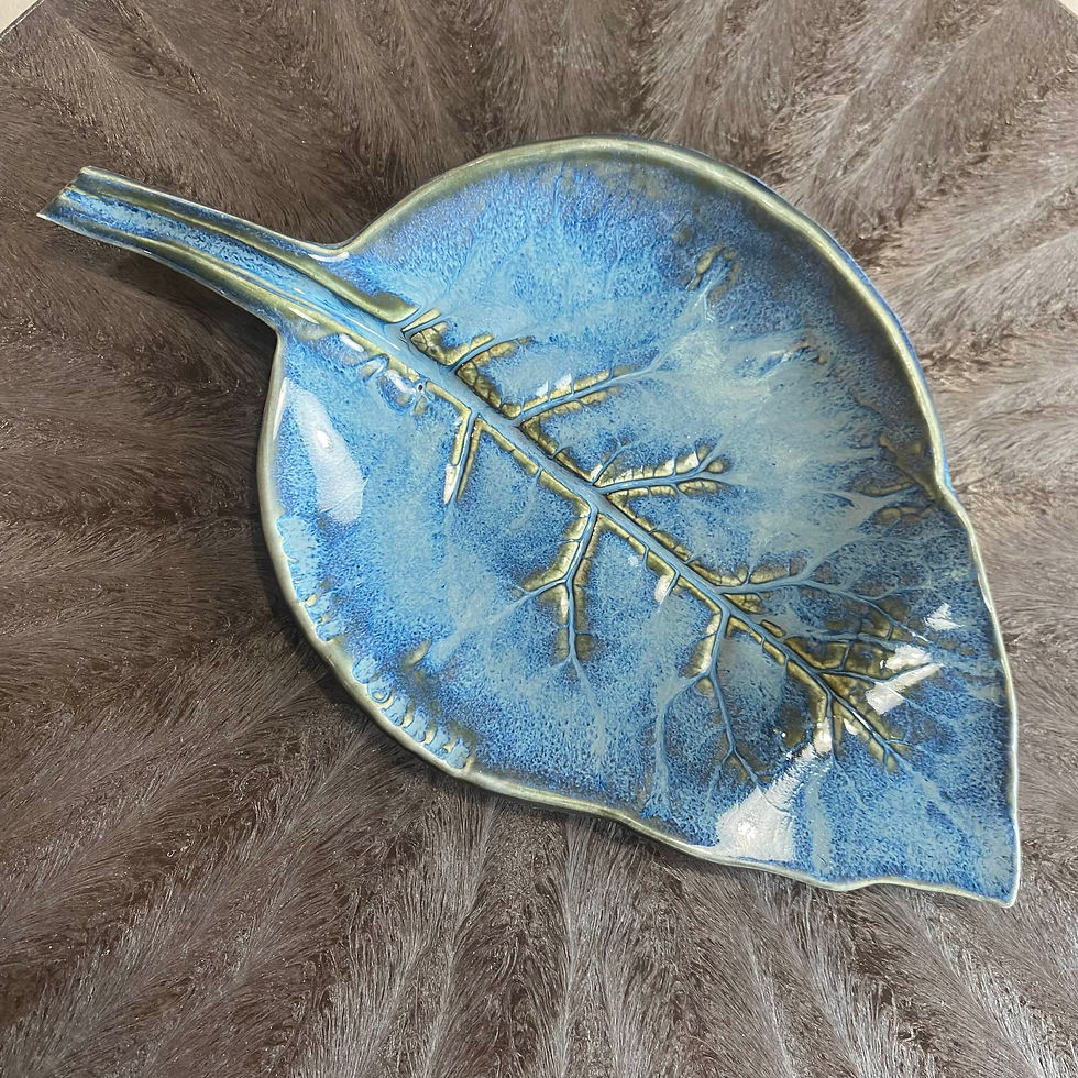 leaf_floating blue