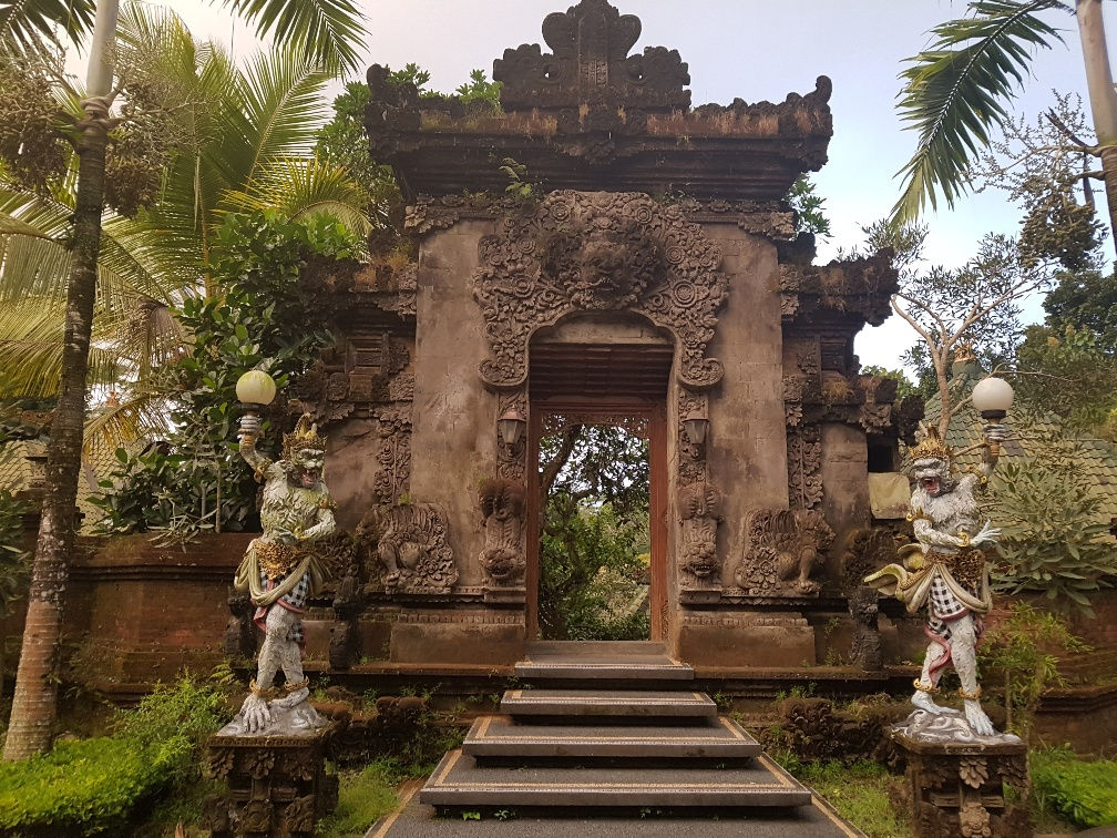 A 7300 sqm - 14 Beautiful Bungalows for Cheap Sale