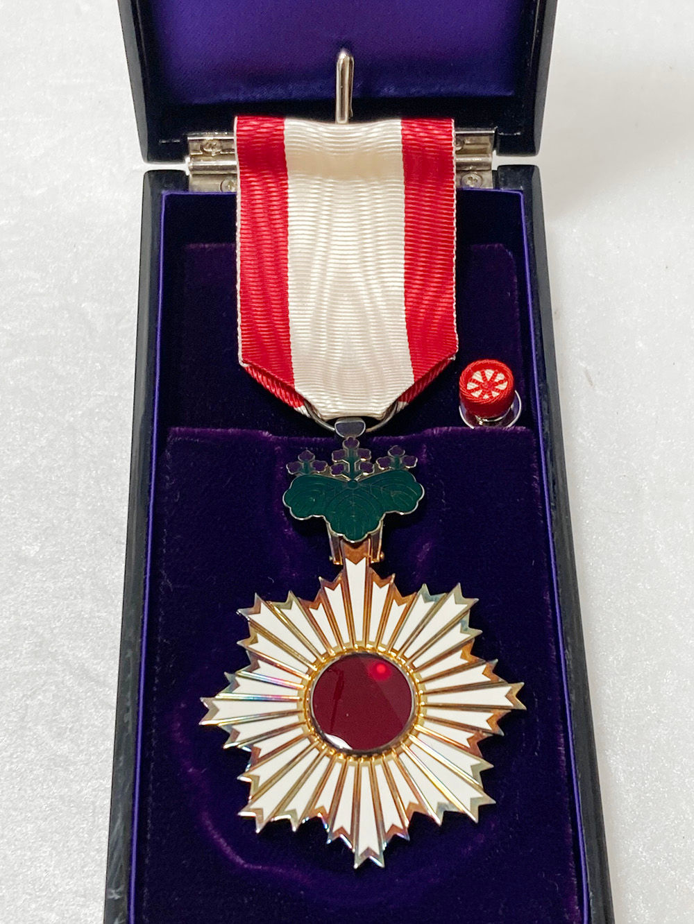 勲五等旭日双光章 勲章 現状品 勲章 旭日双光章(旧勲五等旭日双光章)