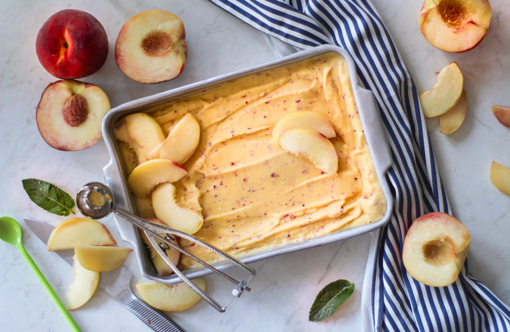 Come fare il gelato alla pesca (senza gelatiera)
