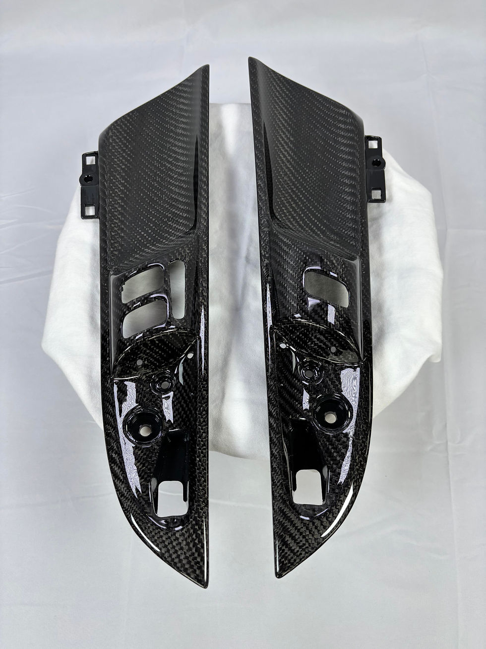 Porsche 997 Door Switch Bezels in Carbon Fiber